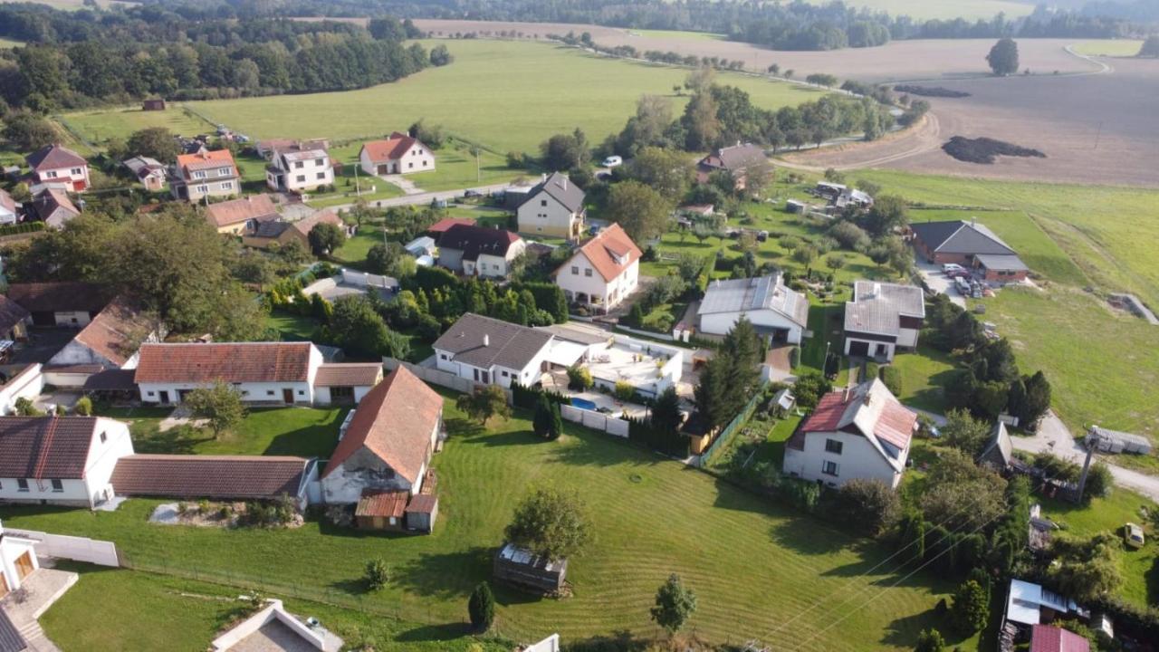 Village Romantic Apartments Near Cesky Krumlov (Adults Only) Strizov 외부 사진